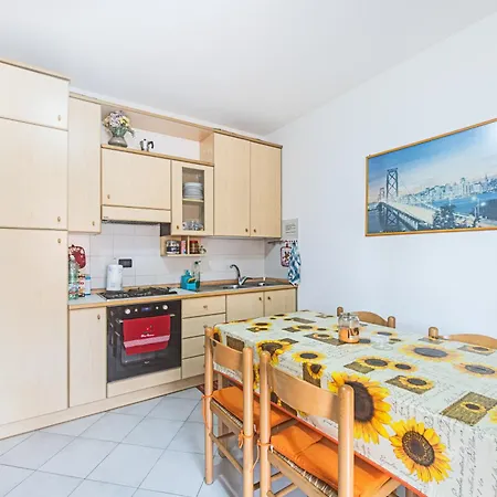 Apartment Bilocale Lazely - Goelba